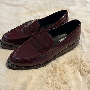 Patent leather platform loafers 41